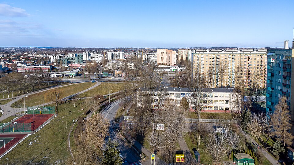 Zdjęcie ilustracyjne: Panorama Prądnika Białego wzdłuż ulicy Batalionu „Skała” AK, Kraków, Poland