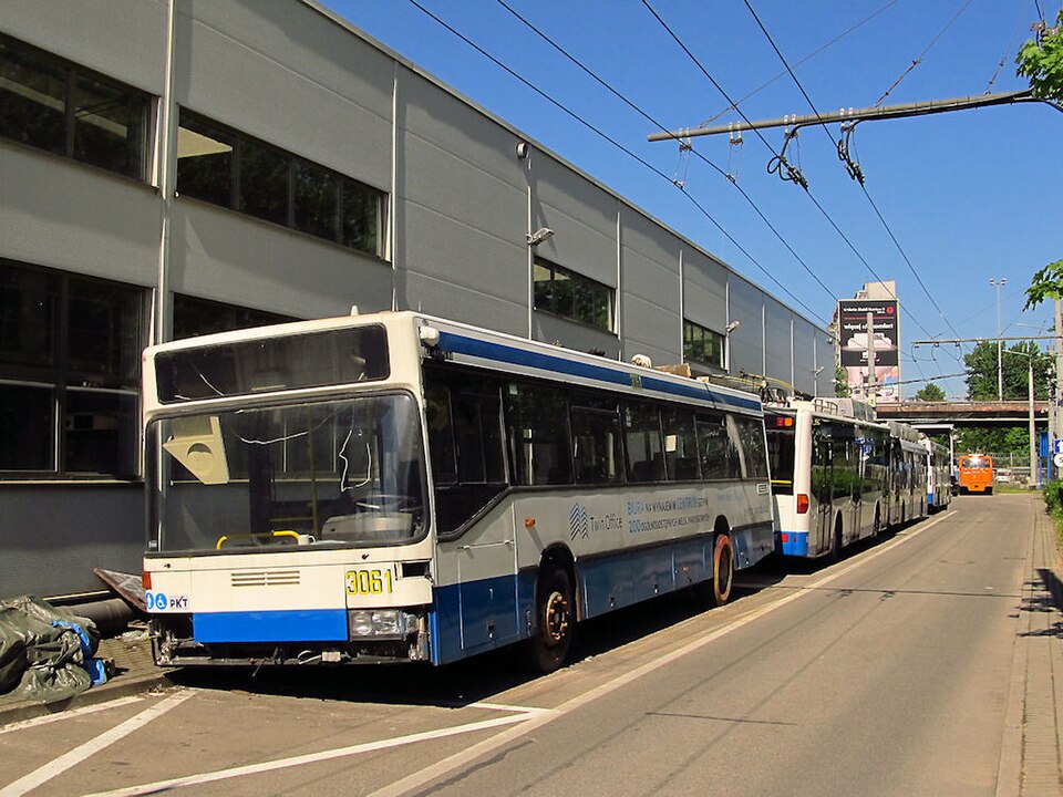 Zdjęcie ilustracyjne: MB O405NE, -3061, PKT Gdynia (42063337042).jpg