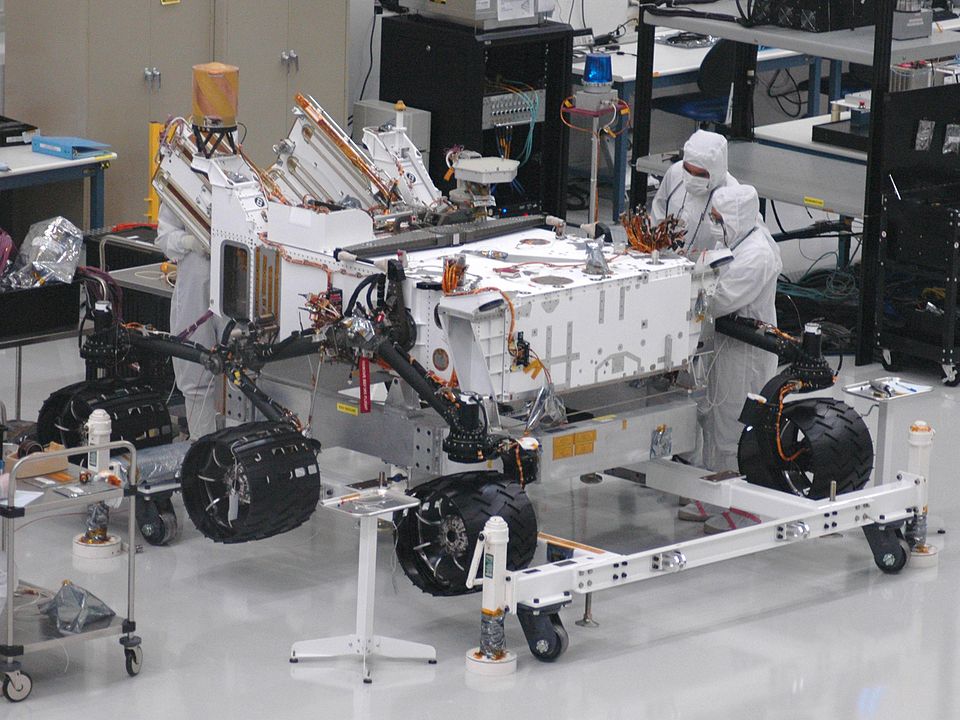 Zdjęcie ilustracyjne: Mars Science Laboratory wheels.jpg