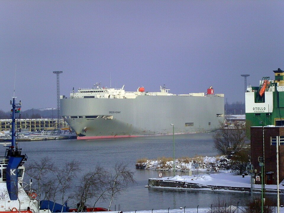 Zdjęcie ilustracyjne: Car carrier Oregon Highway.jpg