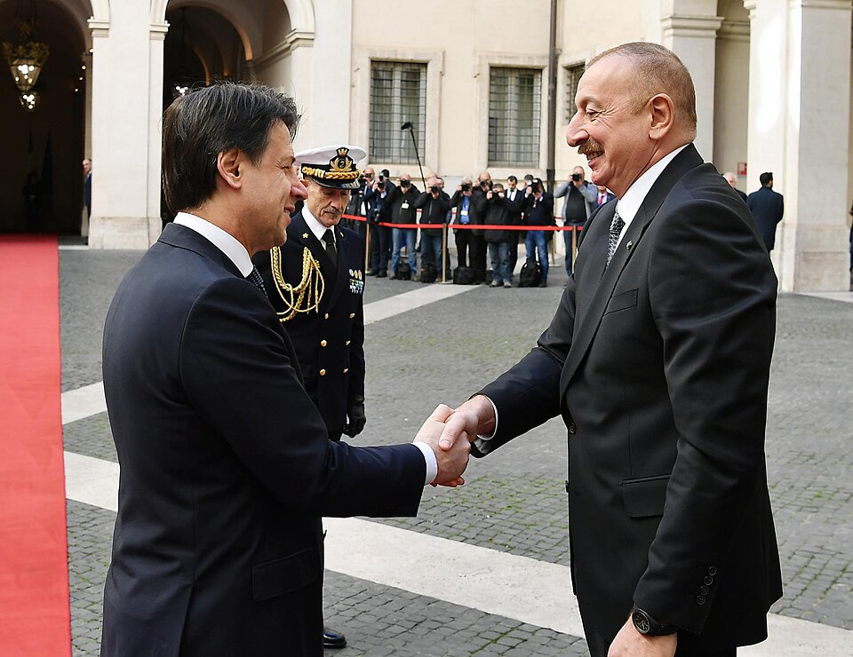 Zdjęcie ilustracyjne: Ilham Aliyev met with President of Council of Ministers of Italy Giuseppe Conte 01.jpg