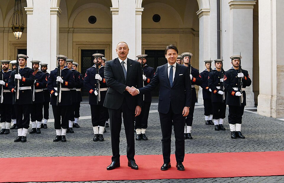 Zdjęcie ilustracyjne: Ilham Aliyev met with President of Council of Ministers of Italy Giuseppe Conte 03.jpg