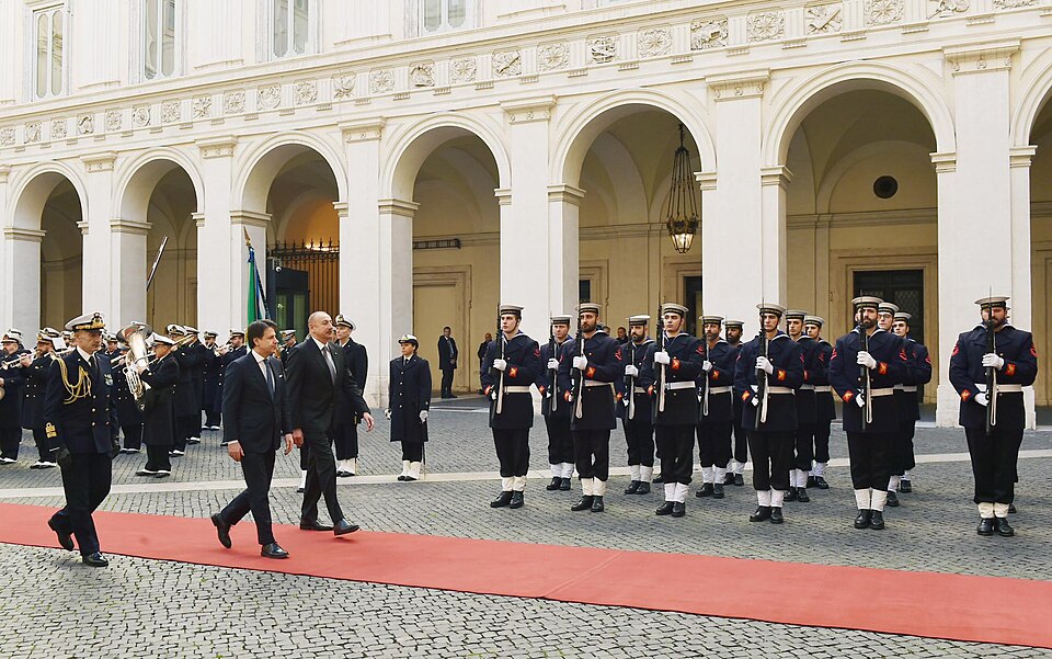 Zdjęcie ilustracyjne: Ilham Aliyev met with President of Council of Ministers of Italy Giuseppe Conte 10.jpg