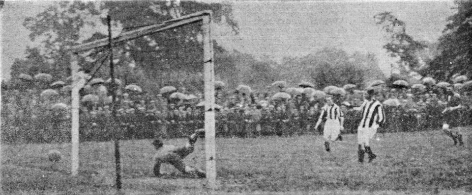 Zdjęcie ilustracyjne: Bath City at Lambridge in 1927.jpg