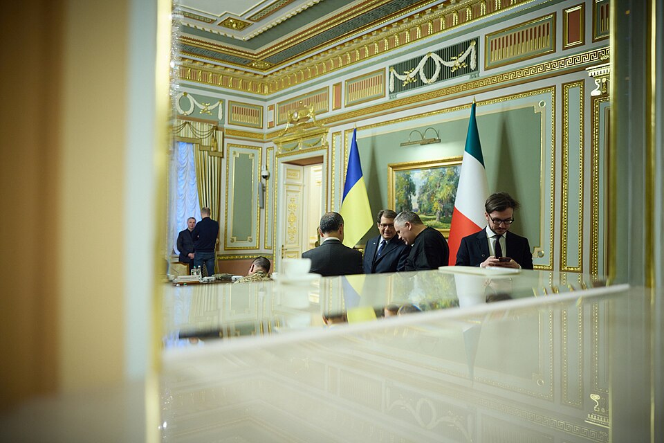 Zdjęcie ilustracyjne: Meeting with the President of the Council of Ministers of the Italian Republic in Kyiv. (52715673731).jpg
