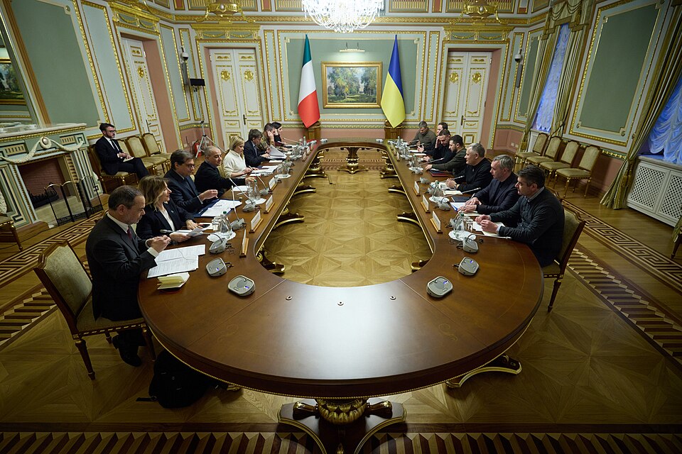Zdjęcie ilustracyjne: Meeting with the President of the Council of Ministers of the Italian Republic in Kyiv. (52716096495).jpg