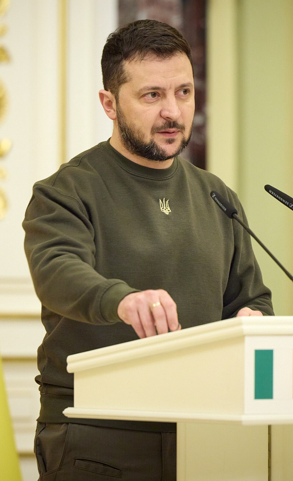 Zdjęcie ilustracyjne: Meeting with the President of the Council of Ministers of the Italian Republic in Kyiv. (52716153818) (cropped).jpg
