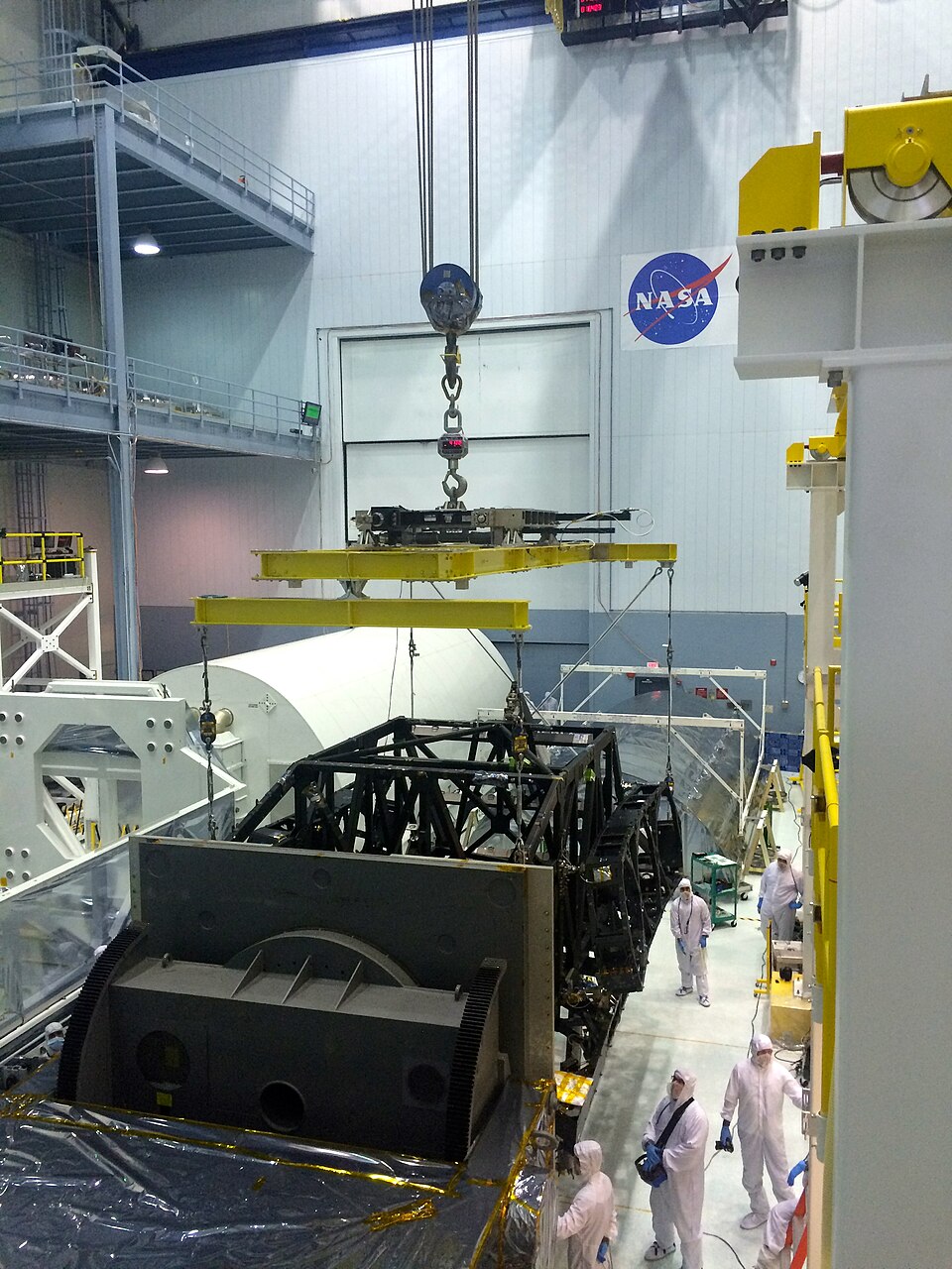 Zdjęcie ilustracyjne: James Webb Space Telescope Telescope Structure Arrival (21706211779).jpg