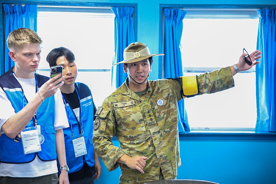 Zdjęcie ilustracyjne: United Nations Korean War Veterans Descendants Visit Joint Security Area - 52996595527.jpg