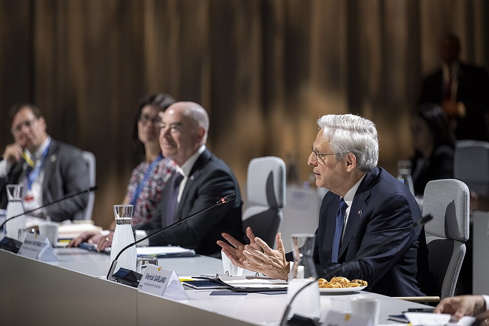 Zdjęcie ilustracyjne: U.S. Secretary of the Department of Homeland Security Secretary Alejandro Mayorkas travels to the United States-European Union Justice and Home Affairs Ministerial in Stockholm, Sweden on June 19, 2023 - 30.jpg