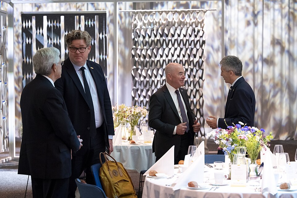 Zdjęcie ilustracyjne: U.S. Secretary of the Department of Homeland Security Secretary Alejandro Mayorkas travels to the United States-European Union Justice and Home Affairs Ministerial in Stockholm, Sweden on June 19, 2023 - 40.jpg