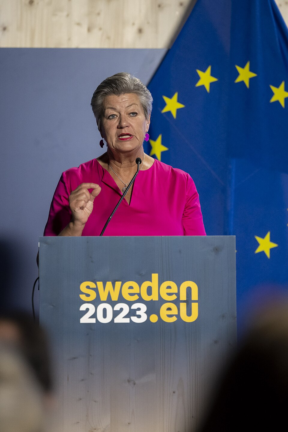 Zdjęcie ilustracyjne: U.S. Secretary of the Department of Homeland Security Secretary Alejandro Mayorkas travels to the United States-European Union Justice and Home Affairs Ministerial in Stockholm, Sweden on June 19, 2023 - 45.jpg