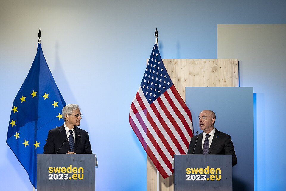 Zdjęcie ilustracyjne: U.S. Secretary of the Department of Homeland Security Secretary Alejandro Mayorkas travels to the United States-European Union Justice and Home Affairs Ministerial in Stockholm, Sweden on June 19, 2023 - 50.jpg