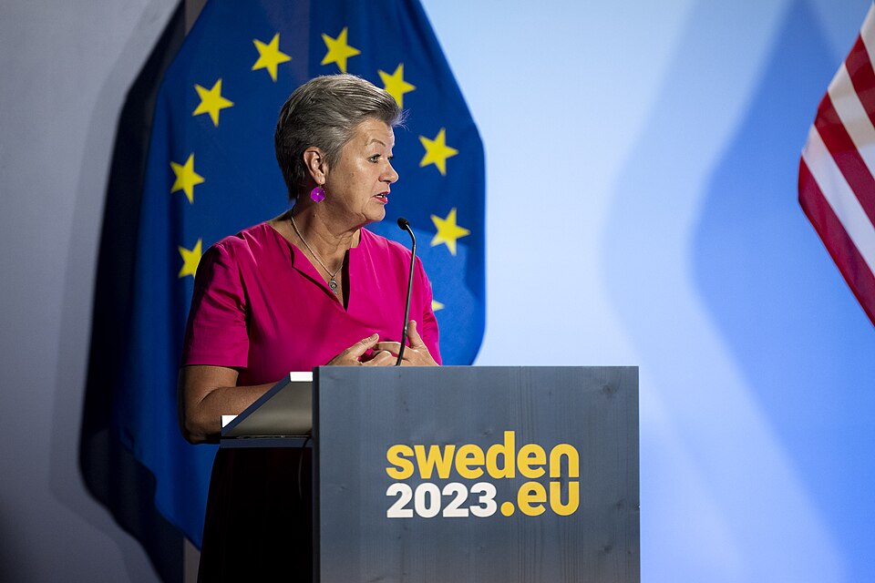 Zdjęcie ilustracyjne: U.S. Secretary of the Department of Homeland Security Secretary Alejandro Mayorkas travels to the United States-European Union Justice and Home Affairs Ministerial in Stockholm, Sweden on June 19, 2023 - 53.jpg