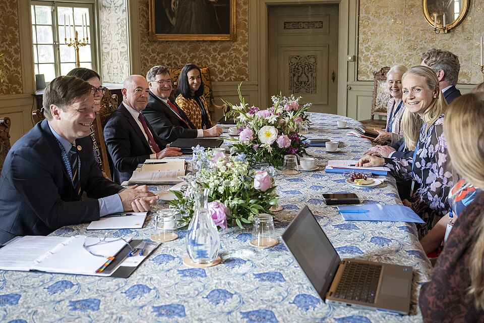 Zdjęcie ilustracyjne: U.S. Secretary of the Department of Homeland Security Secretary Alejandro Mayorkas travels to the United States-European Union Justice and Home Affairs Ministerial in Stockholm, Sweden on June 19, 2023 - 73.jpg