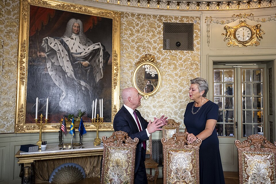 Zdjęcie ilustracyjne: U.S. Secretary of the Department of Homeland Security Secretary Alejandro Mayorkas travels to the United States-European Union Justice and Home Affairs Ministerial in Stockholm, Sweden on June 19, 2023 - 83.jpg