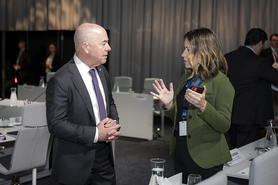 Zdjęcie ilustracyjne: U.S. Secretary of the Department of Homeland Security Secretary Alejandro Mayorkas travels to the United States-European Union Justice and Home Affairs Ministerial in Stockholm, Sweden on June 19, 2023 - 94.jpg