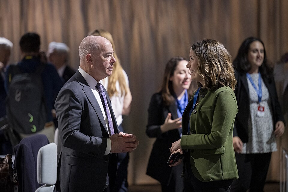 Zdjęcie ilustracyjne: U.S. Secretary of the Department of Homeland Security Secretary Alejandro Mayorkas travels to the United States-European Union Justice and Home Affairs Ministerial in Stockholm, Sweden on June 19, 2023 - 96.jpg