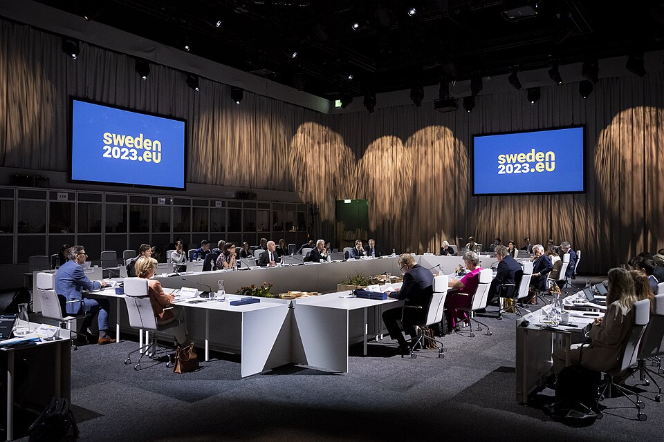 Zdjęcie ilustracyjne: U.S. Secretary of the Department of Homeland Security Secretary Alejandro Mayorkas travels to the United States-European Union Justice and Home Affairs Ministerial in Stockholm, Sweden on June 19, 2023 - 107.jpg