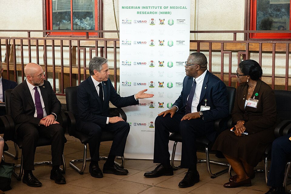 Zdjęcie ilustracyjne: Secretary Blinken Visits Nigerian Institute of Medical Research - 53485200116.jpg