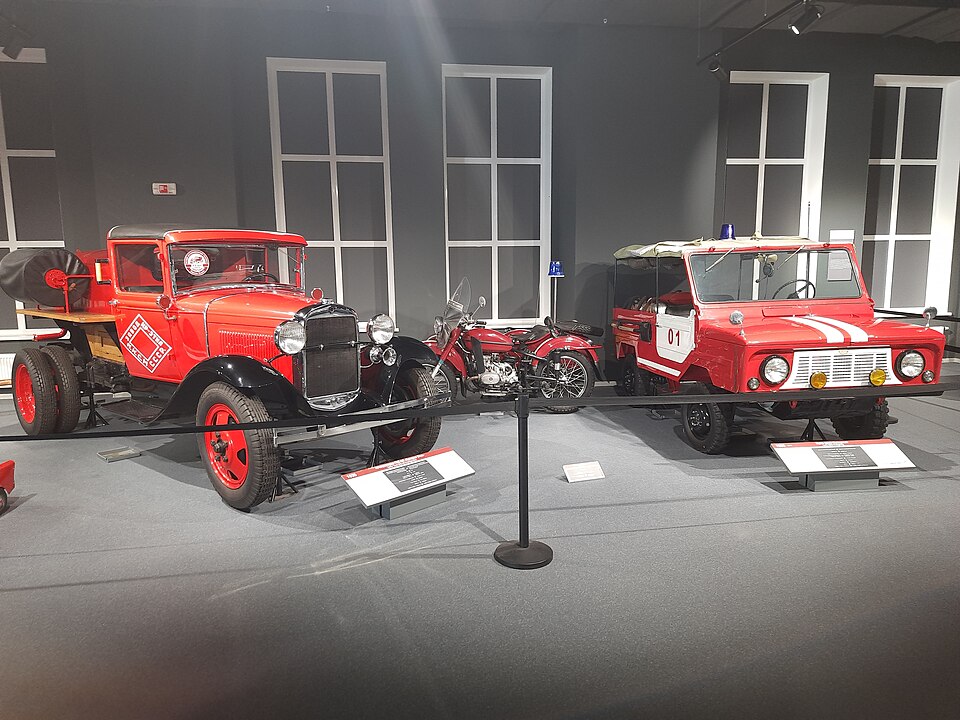 Zdjęcie ilustracyjne: Interior of the UMMC Museum of automotive technology 080.jpg