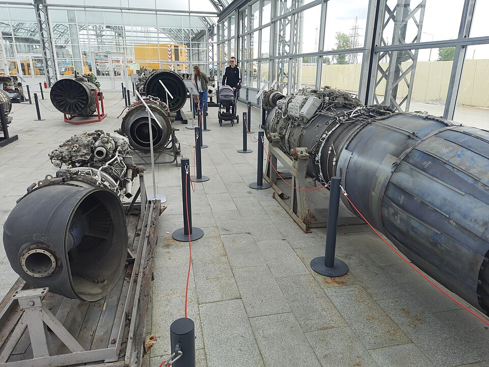 Zdjęcie ilustracyjne: Outdoor pavilions of the UMMC Museum of automotive technology 22.jpg