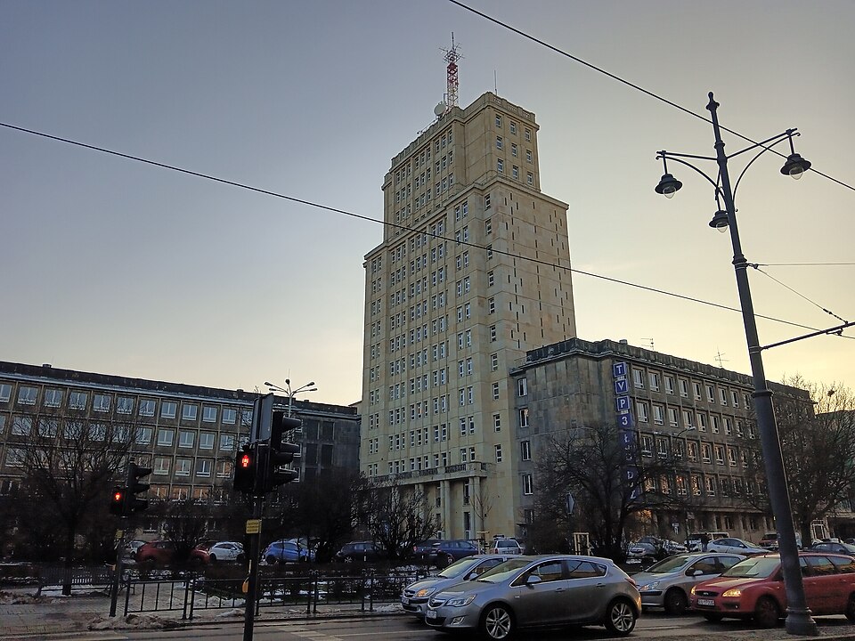 Zdjęcie ilustracyjne: 20250117 151849 Textile Headquarters skyscraper, Sienkiewicza Street 3-5 in Łódź, Poland.jpg