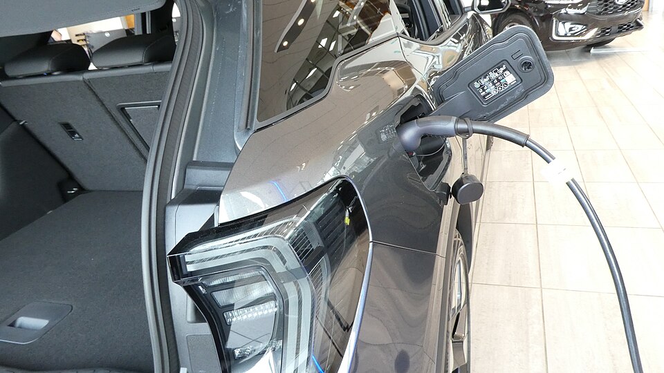 Zdjęcie ilustracyjne: EV Type2 Charging Cable.jpg