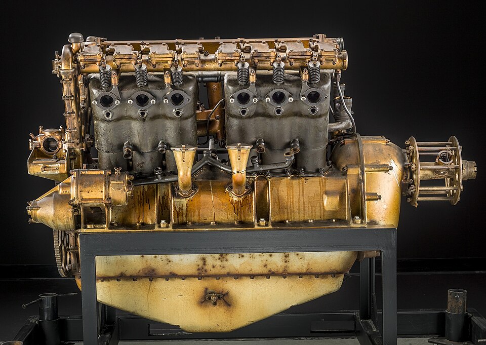 Zdjęcie ilustracyjne: Packard B-12 (Model 905), V-12 Engine - DPLA - 607b66577d546c689eec2404d07cb53e (page 4).jpg