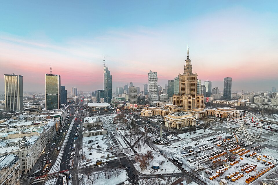 Zdjęcie ilustracyjne: Skyline of Warsaw, Poland.jpg