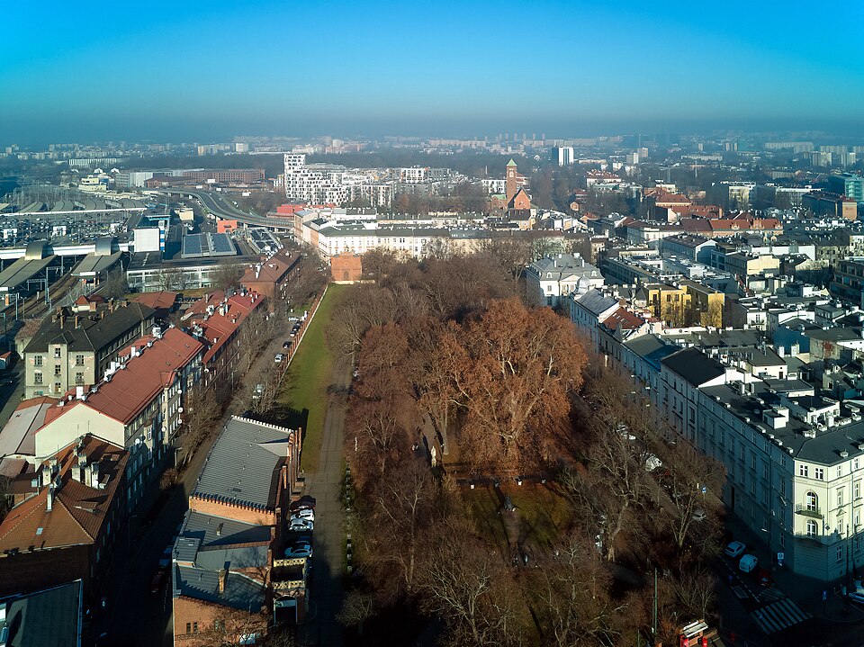 Zdjęcie ilustracyjne: Strzelecki Garden, aerial view 2025, Kraków. Poland.jpg