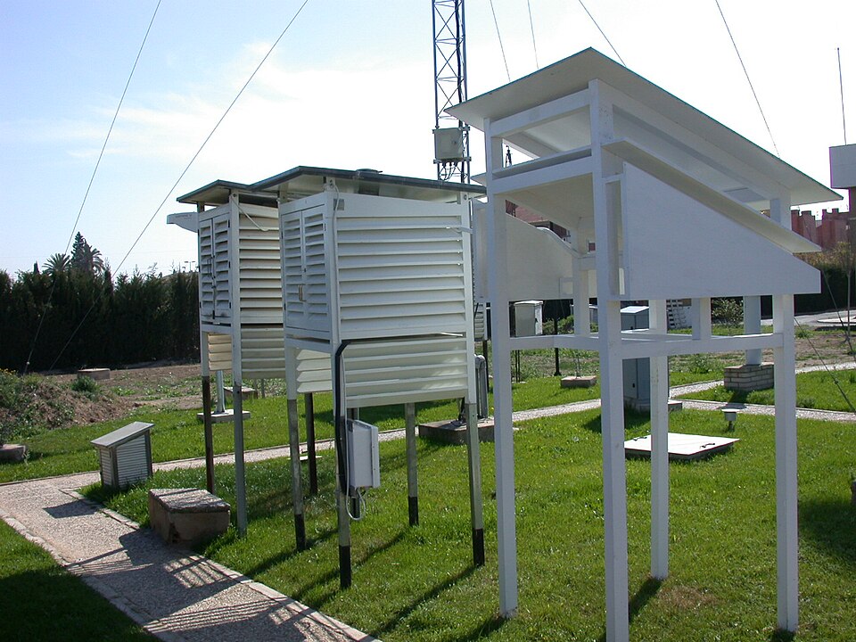 Zdjęcie ilustracyjne: Centre for Climate Change (C3) Terragona, weather screen intercomparison study.JPG
