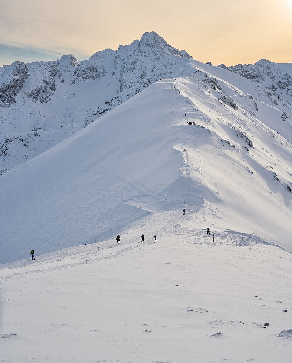 Zdjęcie ilustracyjne: Winter in Tatras, Poland (55156292085).jpg