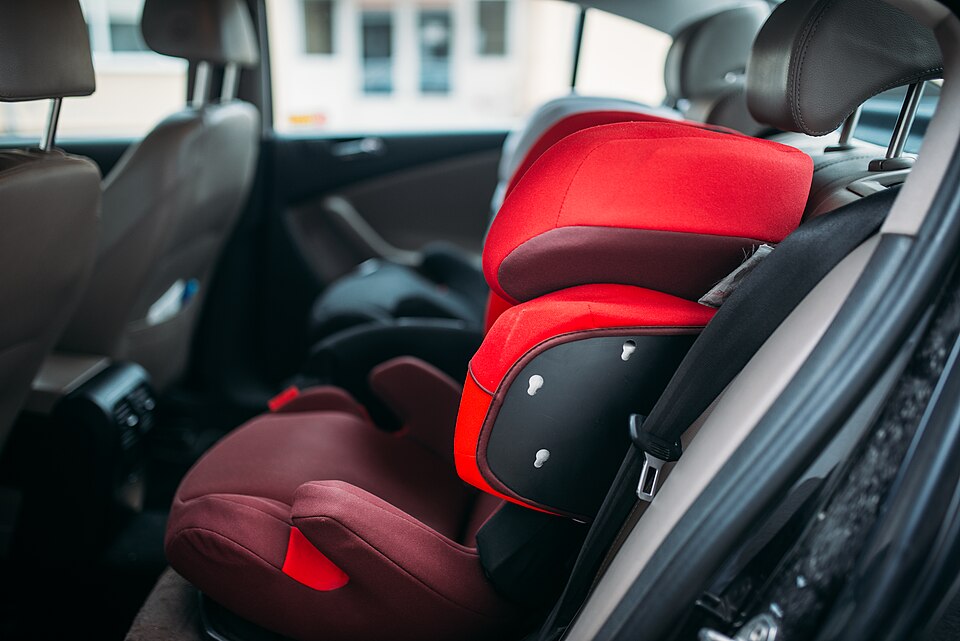 Zdjęcie ilustracyjne: Modern child car seat closeup.jpg