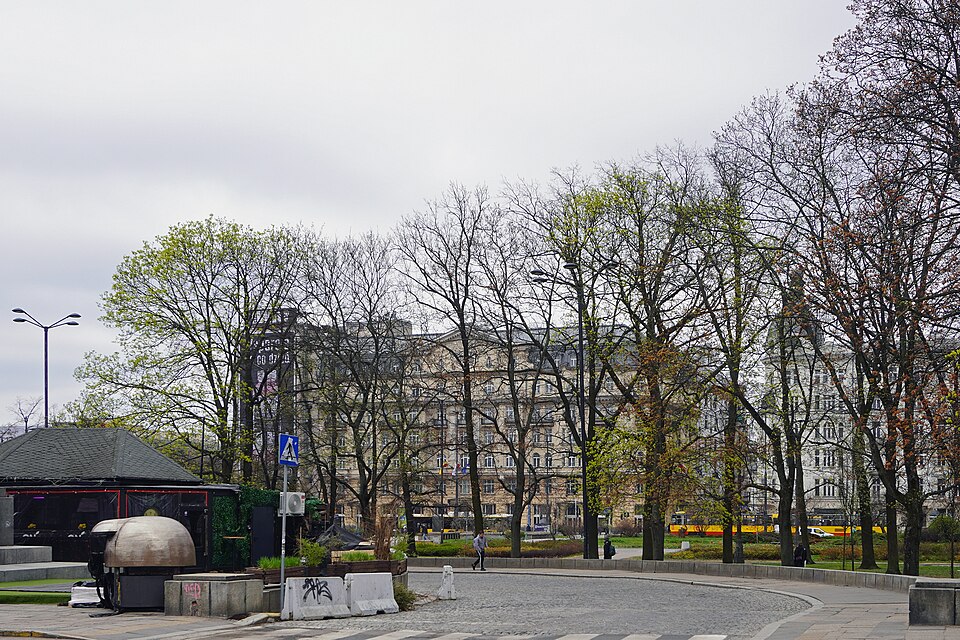 Zdjęcie ilustracyjne: Aleje Jerozolimskie, 2026, Warsaw, Poland.jpg