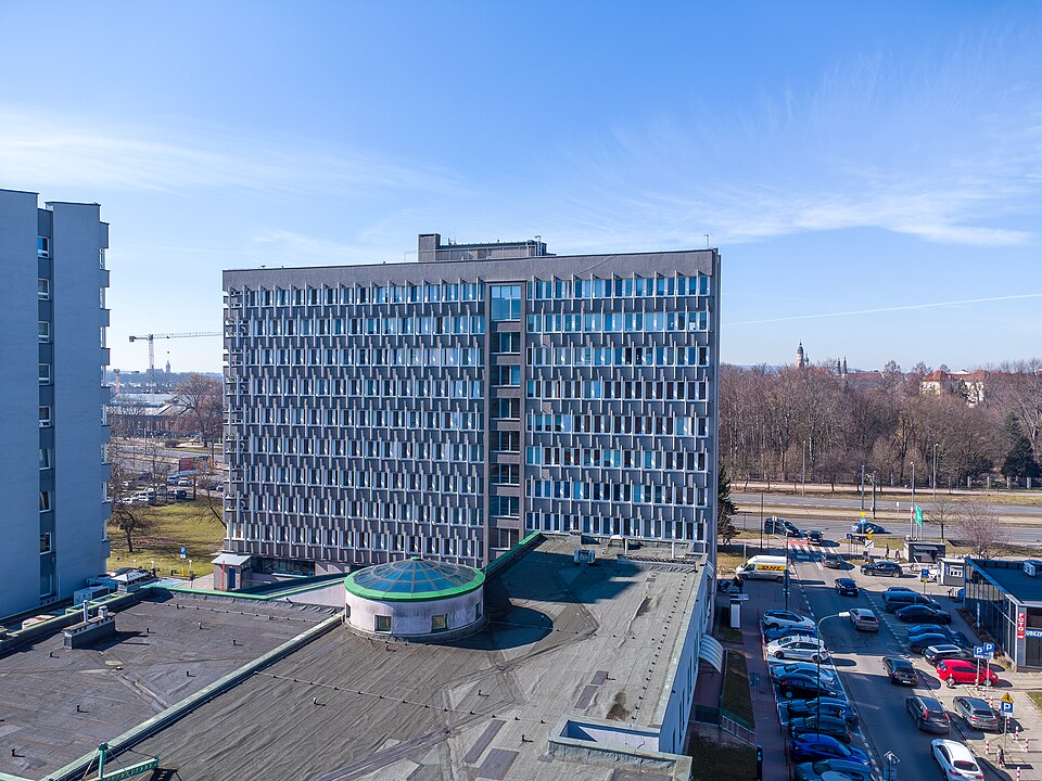 Zdjęcie ilustracyjne: "Żyletkowce" office buildings in Krakow,.. 11 Kazimierza Kordylewskiego street, Kraków, Poland (2).jpg