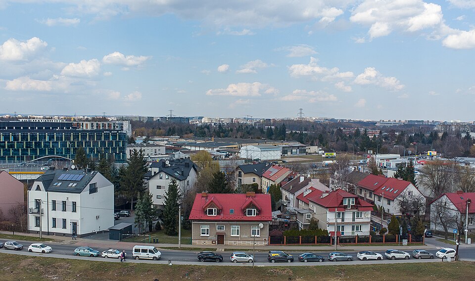 Zdjęcie ilustracyjne: Single-family housing along Płaszowska Street, 2026, Kraków, Poland (1).jpg