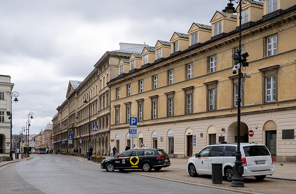 Zdjęcie ilustracyjne: Krakowskie Przedmieście street, 2026, Warsaw, Poland.jpg