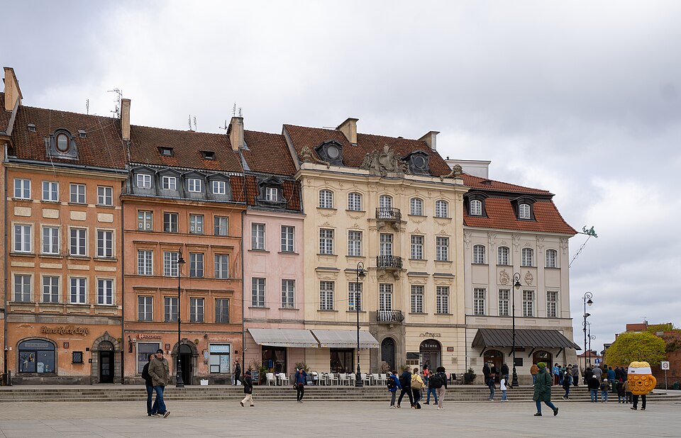 Zdjęcie ilustracyjne: Zamkowy square, buildings, 2026, Warsaw, Poland.jpg