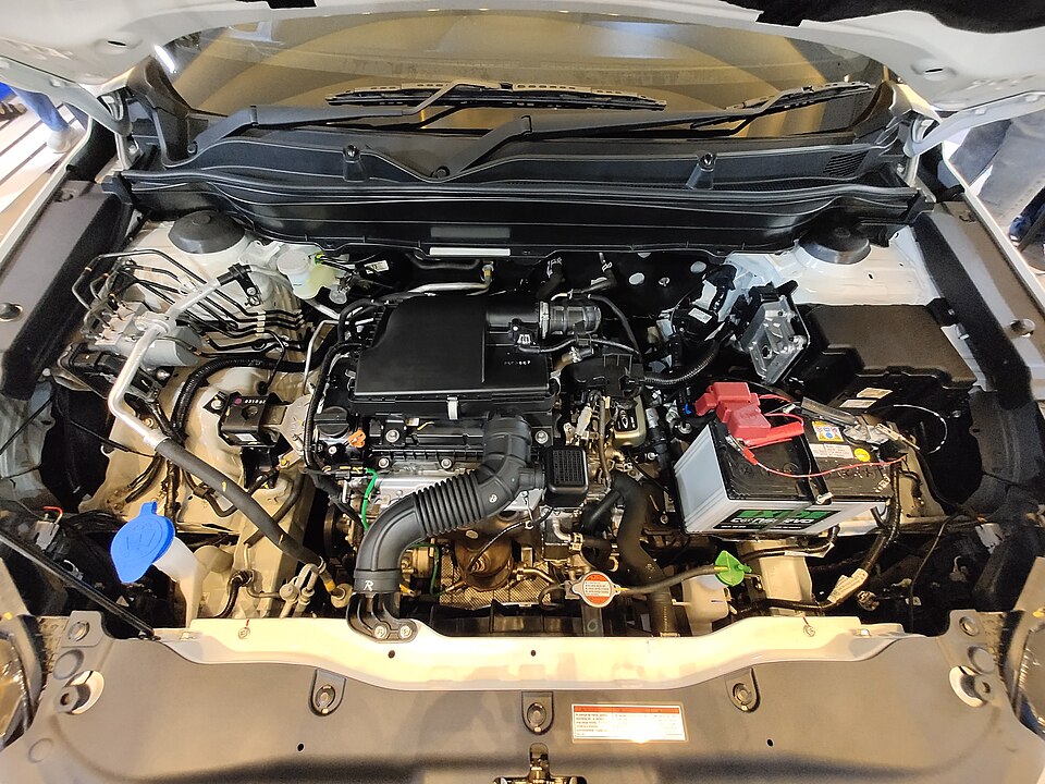 Zdjęcie ilustracyjne: Engine bay of Suzuki Grand Vitara during GIIAS 2026 in Bandung 20260911 173851.jpg