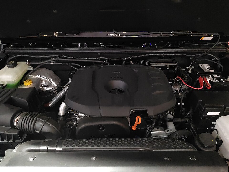 Zdjęcie ilustracyjne: Engine bay of BAIC BJ40 Plus during GIIAS 2026 in Bandung 20260913 203322.jpg