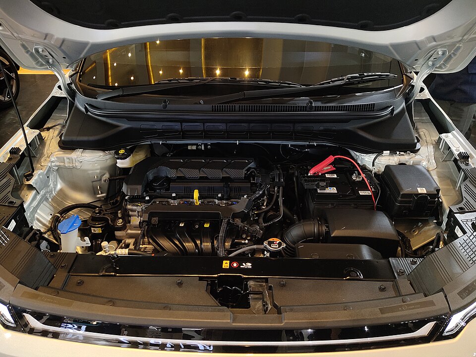 Zdjęcie ilustracyjne: Engine bay of Kia All-new Carens during GIIAS 2026 in Bandung 20260913 193124.jpg