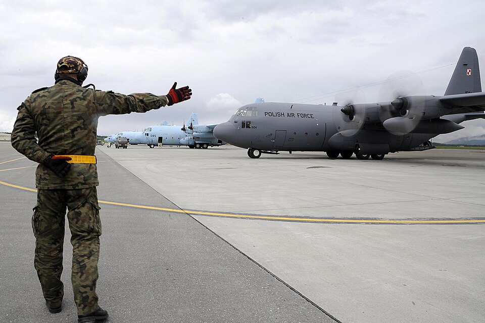 Zdjęcie ilustracyjne: Polish Air Force C-130 Hercules during Red Flag-Alaska on Joint Base Elmendorf-Richardson June 13, 2012.jpg