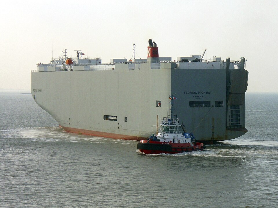 Zdjęcie ilustracyjne: Car carrier Florida Highway.jpg