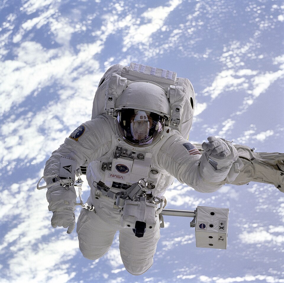 Zdjęcie ilustracyjne: Michael Gernhardt in space during STS-69 in 1995.jpg