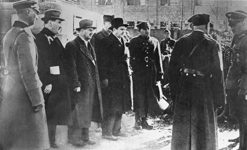 Zdjęcie ilustracyjne: The Nazi-soviet Invasion of Poland, 1939 HU106372.jpg