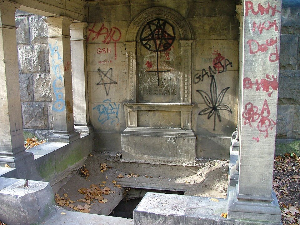 Zdjęcie ilustracyjne: New Jewish Cemetery of Wroclaw (Poland)12.jpg