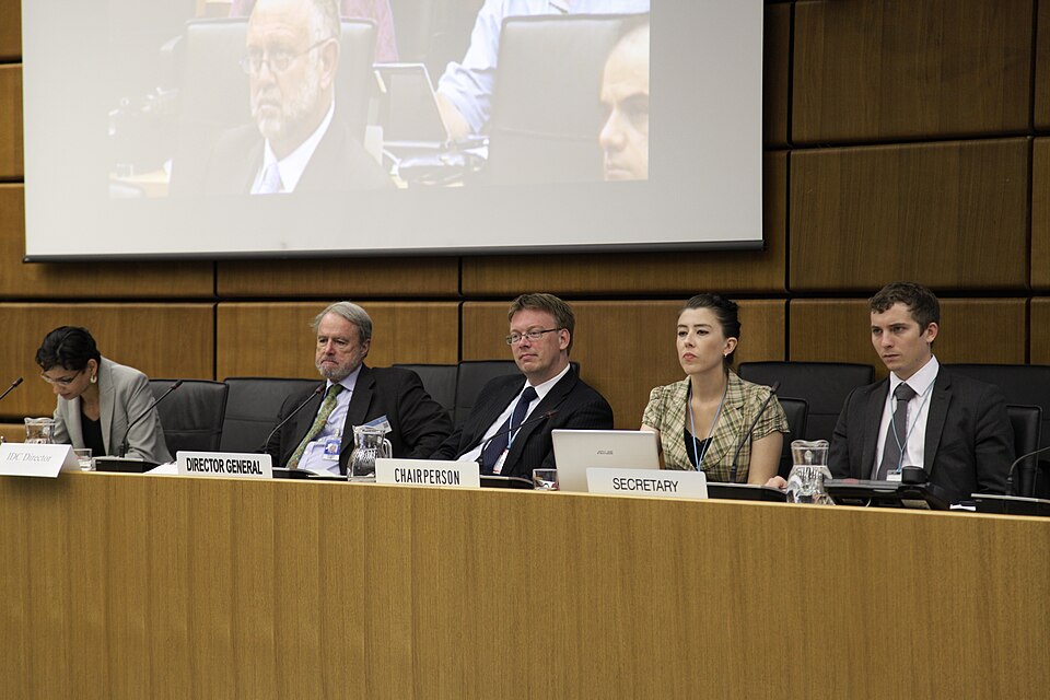 Zdjęcie ilustracyjne: CTBT Diplomacy & Public Policy course - July 2013 (9376128963).jpg