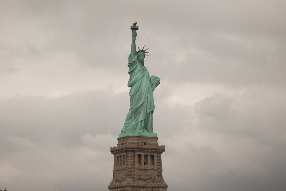 Zdjęcie ilustracyjne: Statue of Liberty front shot.JPG