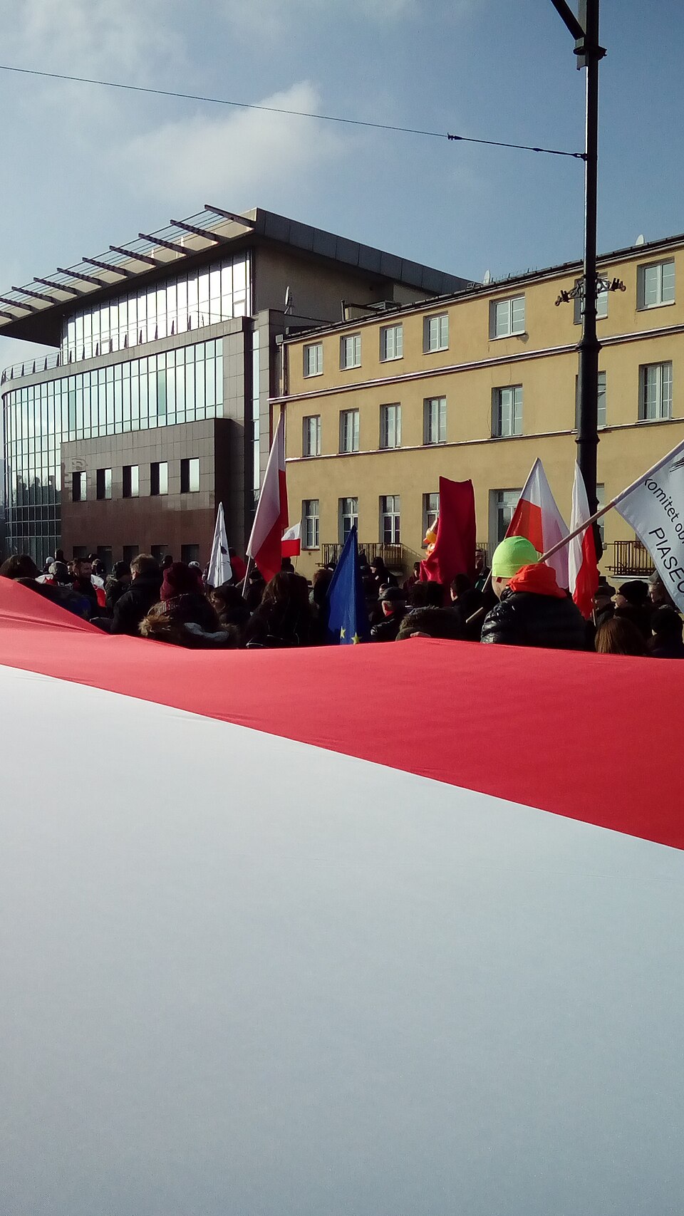 Zdjęcie ilustracyjne: Demonstracja KOD w obronie Lecha Wałęsy 21.JPG